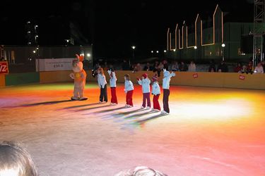 Kinder auf dem Eis